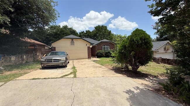 Building Photo - 5802 Teri Rd Rental