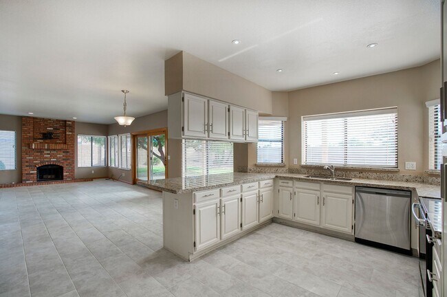 Photo - Spacious Tempe 4 bedroom