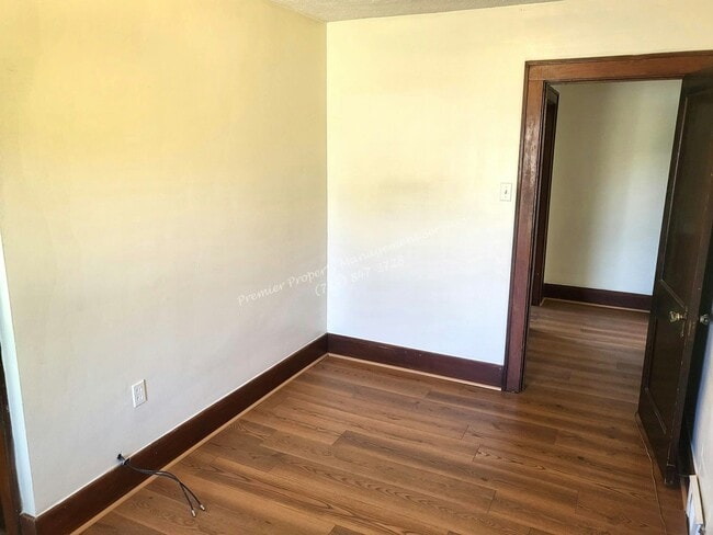 Photo - 2237 Brodhead Rd Unidad 2