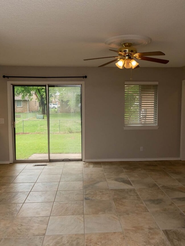 Photo - This Super Cute 3 Bed, 2 Bath, 2 Car Garag...
