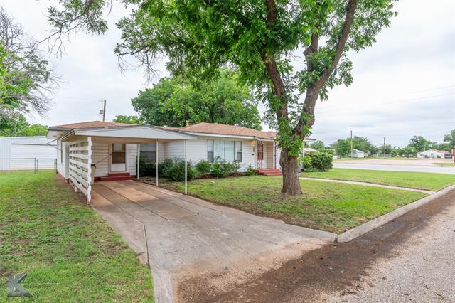 Photo - 1402 Herring St