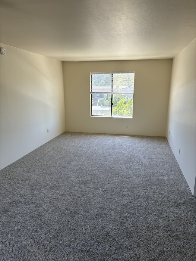 Photo - Prescott Woodlands Apartments
