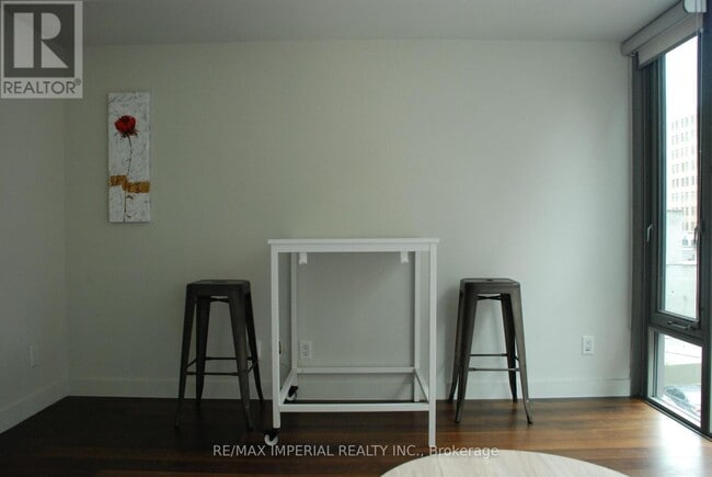 25 Oxley St Unit 405