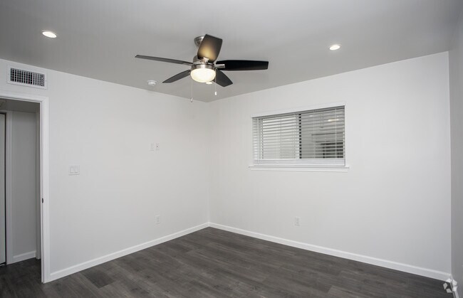 1Bd/1Bath - 5010 San Jacinto St