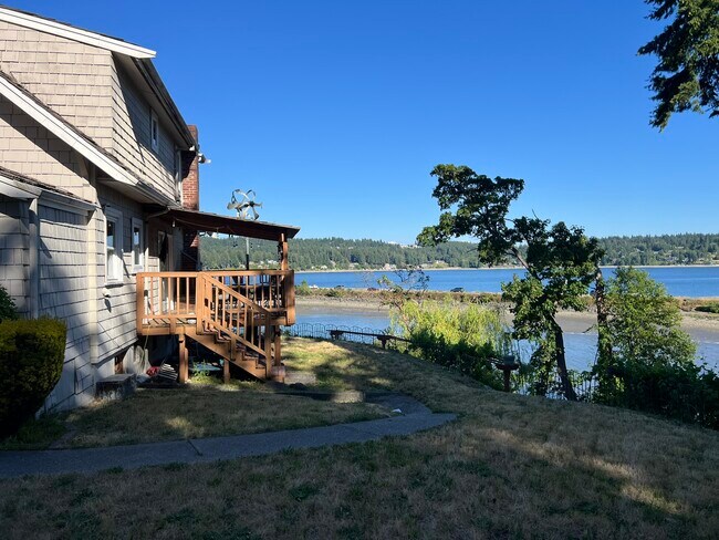 Photo - 13603 Goodrich Dr NW
