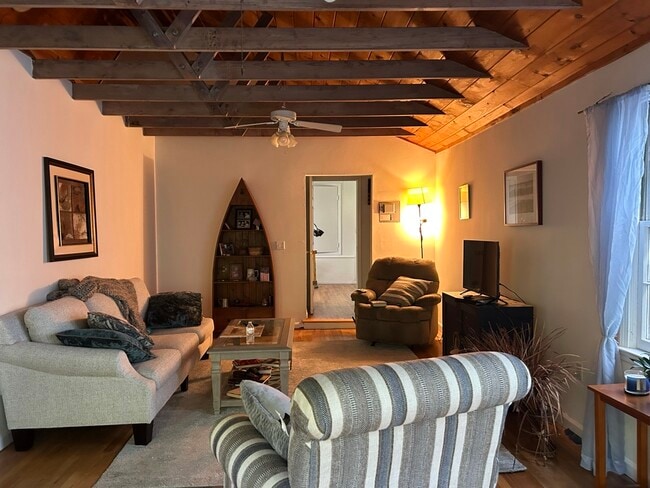 Building Photo - 89 Florida Hill Rd Unit FP