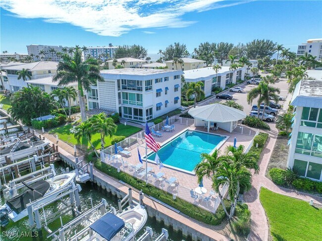 Photo - 2100 Gulf Shore Blvd N Unidad 212