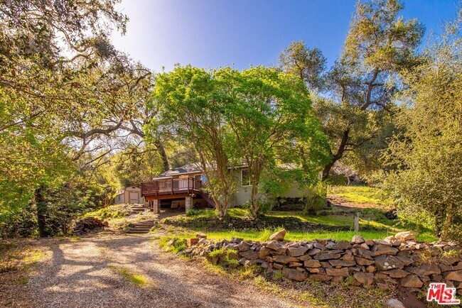 Building Photo - 800 N Topanga Canyon Blvd Rental