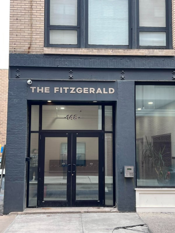 Building Photo - 148 Clinton St Unit 3E