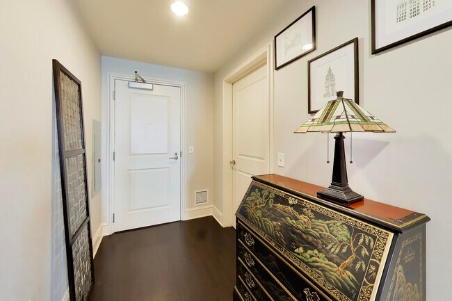 Photo - 850 N Lake Shore Dr Unit 1004