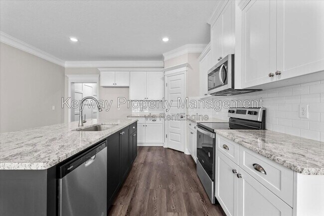 Photo - 1001 Linsmore Ave