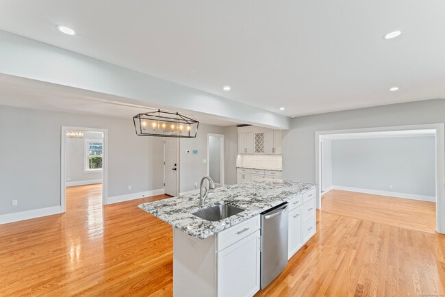 Photo - 80 3rd St