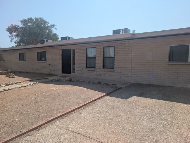 Photo - 2319 N Sonoita Ave