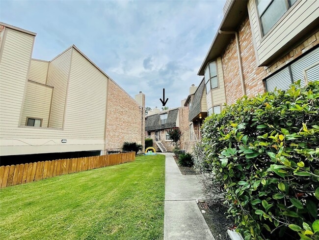 Building Photo - 2103 Place Rebecca Ln Unit D1 Rental