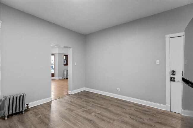 5018 S Blackstone Ave Unit 101