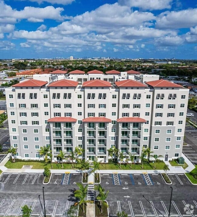 Building Photo - 400 NW 112th Ave Unit 602 Rental