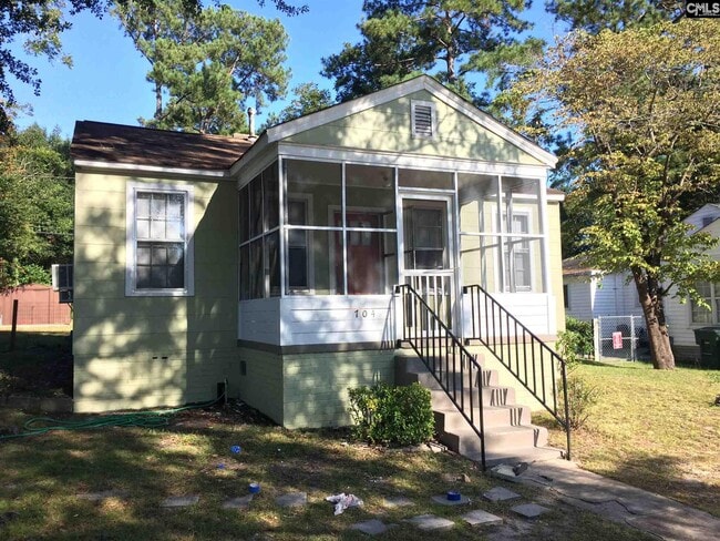 Building Photo - 704 S Bonham Rd