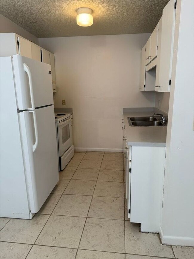 Photo - 3020 Allred Dr - Apt B Unit B