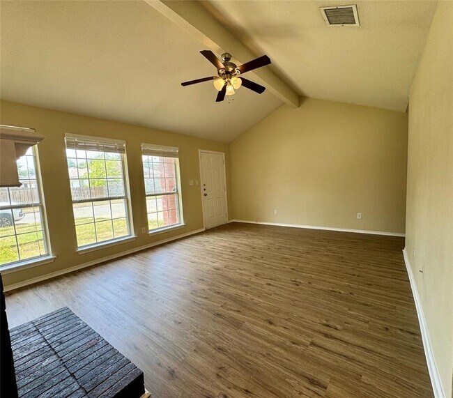 Photo - 2415 Wisteria Way