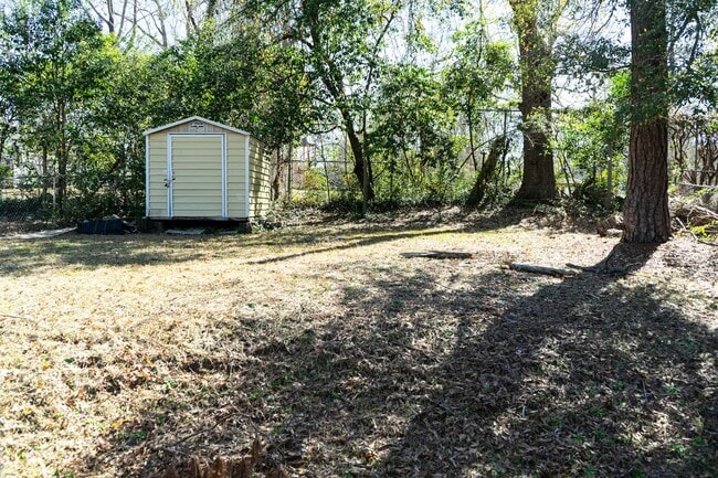 Photo - 536 Basin St