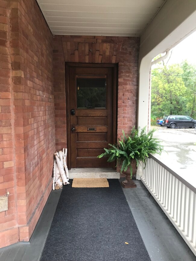Photo - 274 10th St W Unit Apartment