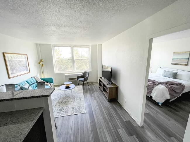 Photo - 2513 Burnet Ave Unit SI ID1534916P