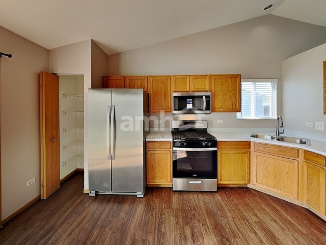 Photo - 1012 Mission Blvd