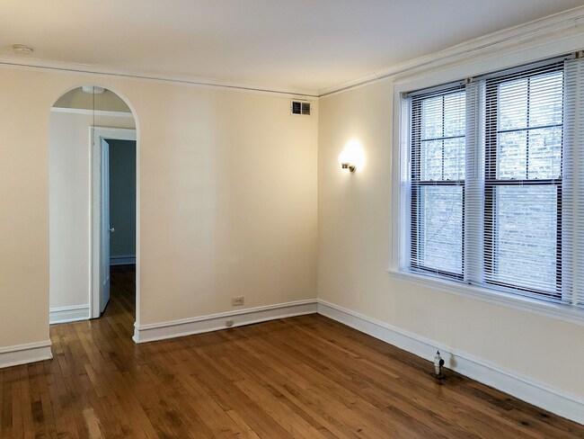 Photo - 3618 N Marshfield Ave Apartamentos Unidad 1B