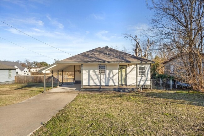 Photo - 314 Woodard St