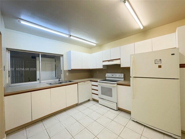 Photo - 16924 SW 112th Ct Unit V3342