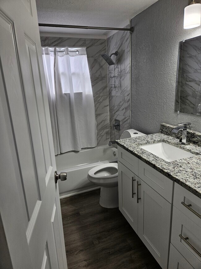 Photo - 8817 Cochise Ln House