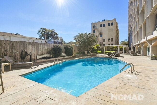 Photo - 2100 St Charles Ave