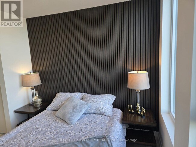 Photo - 4878 Powers Cmn Unité 424