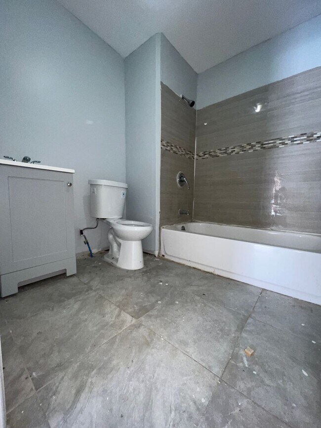 Photo - 5818 Vine Street Unit 1F