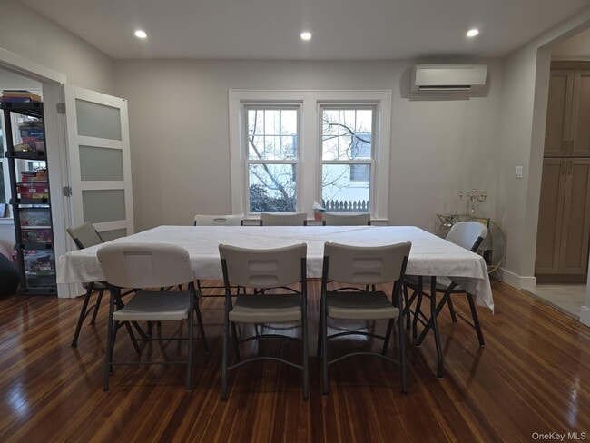 Photo - 325 Pacific Ave