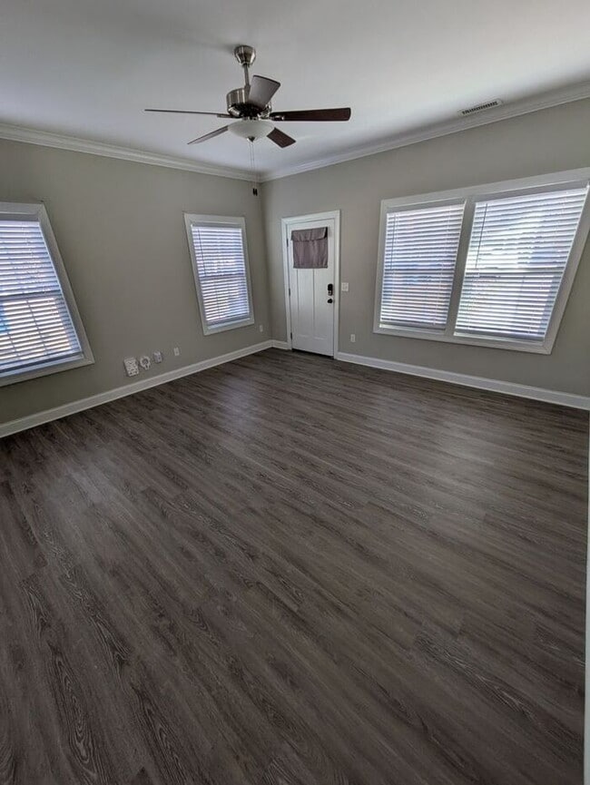 Photo - Charming Single Family 3BD/1.5BA Home in Hickory!