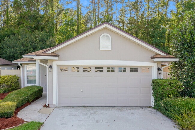 Building Photo - 2835 Southampton Dr Rental