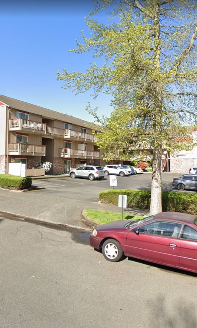 Photo - Kingston Manor