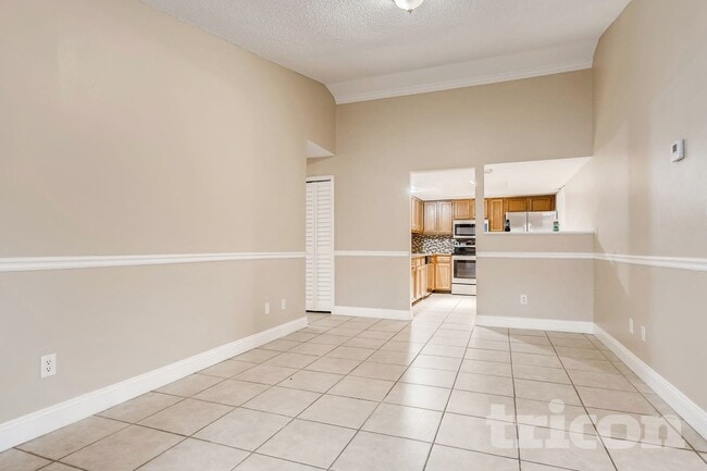 Photo - 1423 La Paloma Cir