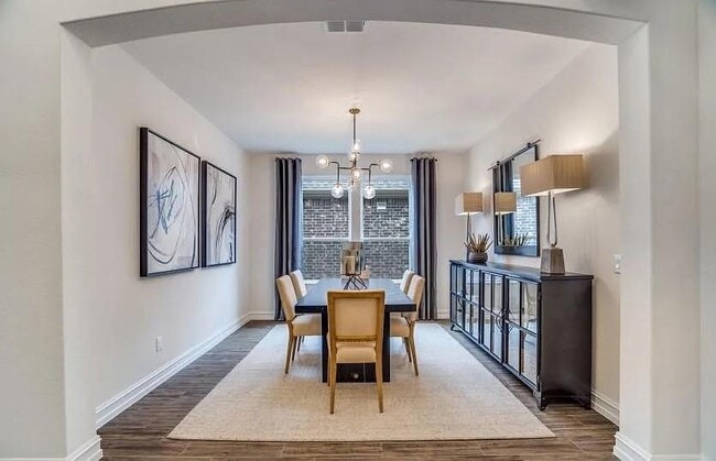 Photo - 3620 Thunian Pass