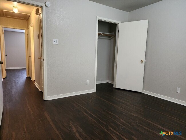 Photo - 1807 Windward Dr