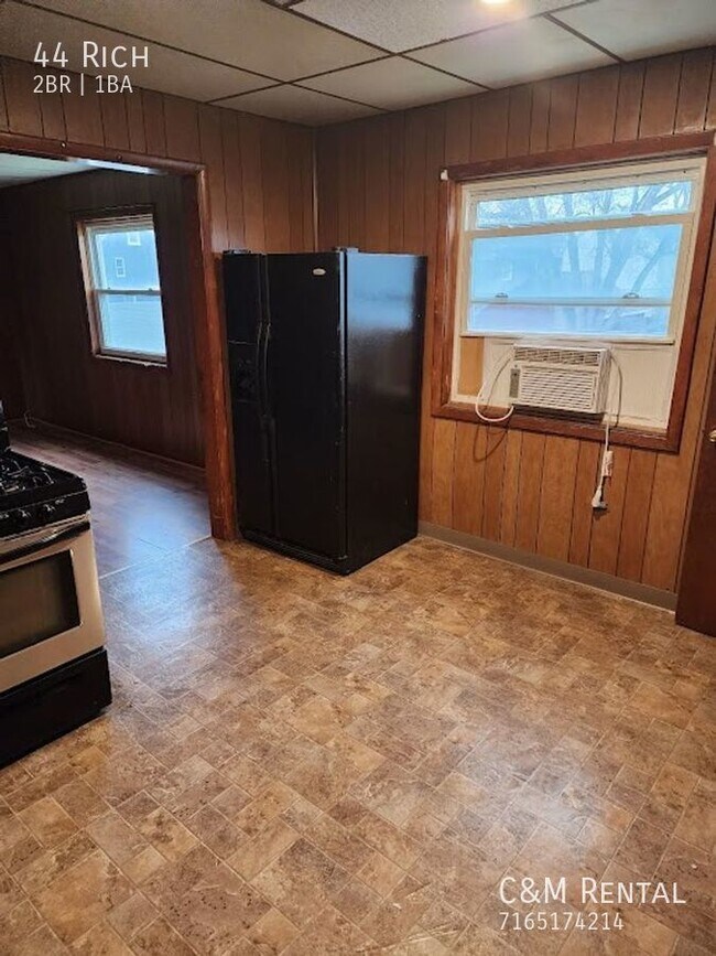 Photo - Quiet 2 Bedroom Apartment