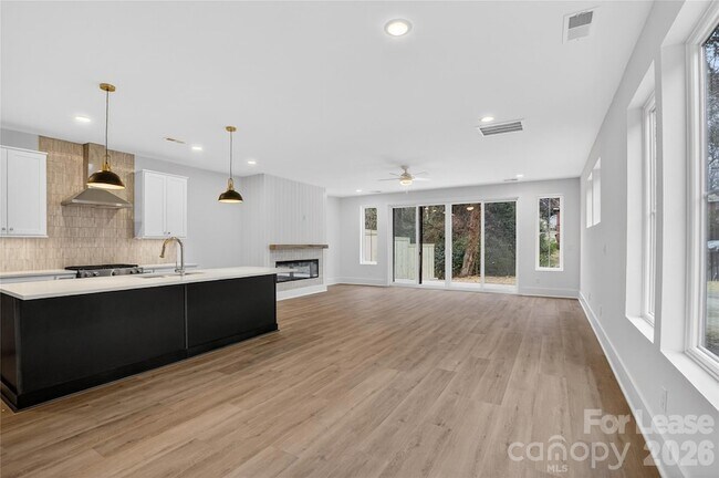 Photo - 1315 Condon St