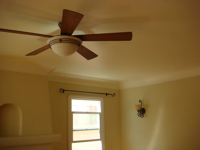 Photo - 6087 Cashio St Unidad david anderman