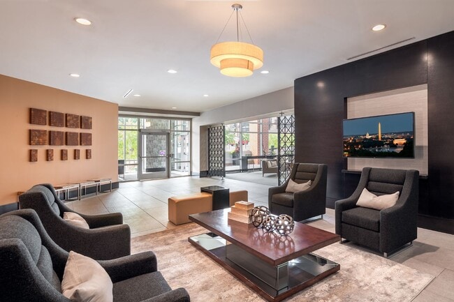 Photo - Union on Queen