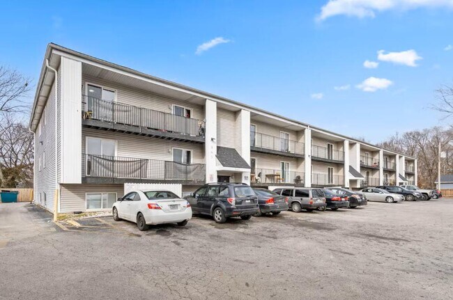 Photo - 865 S Douglas Ave