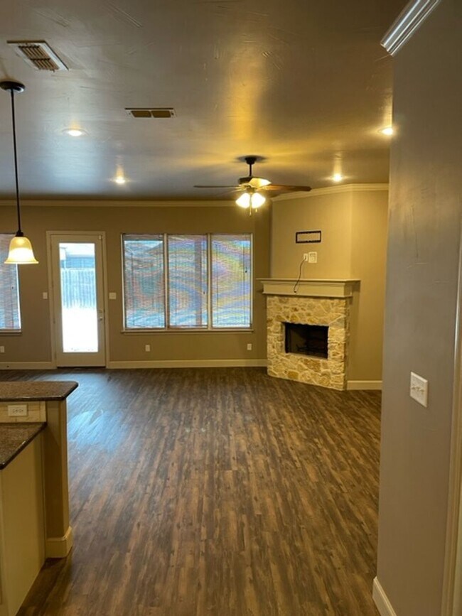 Photo - 4 bedroom in Wolfforth