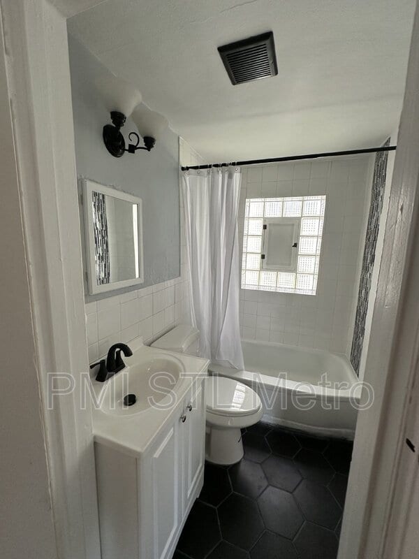 Photo - 10301 Page Ave