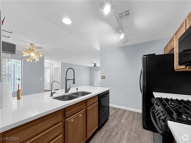 Building Photo - 2627 S Durango Dr Unit 101 Rental