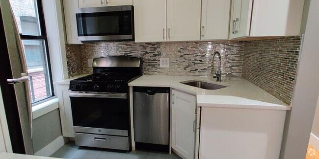 Building Photo - 1 bedroom in Bronx NY 10452 Unit 5B Rental